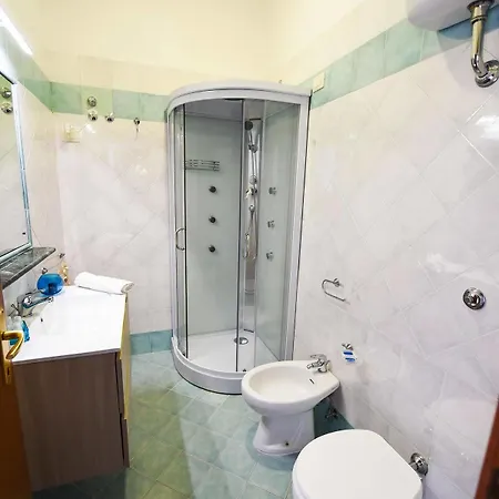 Casa de hóspedes Diana 2*