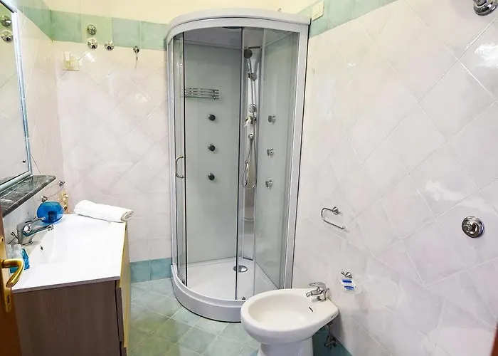 Guest house Diana 2*